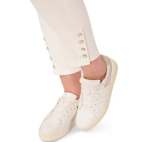 NWT CeCe High-Rise Denim Crystal Pearl Button Detail Skinny Jeans in Ultra White - Picture 3 of 3